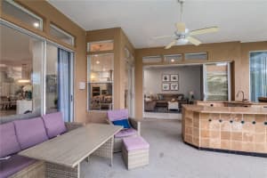 1084 Berkshire Ln, TARPON SPRINGS
