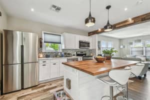 4462 2ND AVENUE, ST PETERSBURG, FL 33711 Sold 08/13/25