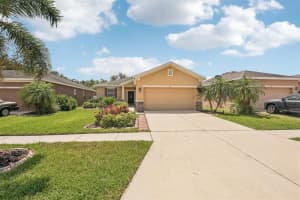 563 19TH STREET, RUSKIN, FL 33570 Sold 06/02/25