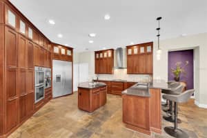 5807 THOREAU PLACE, LITHIA, FL 33547 Sold 09/15/25