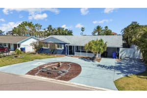 7919 CAUSEWAY BOULEVARD, ST PETERSBURG, FL 33707 - MLS#MFRTB8372606