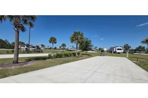 16950 HIGHWAY 630 E #33, LAKE WALES, FL 33898 - MLS#MFRTB8372619