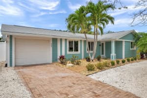 504 69th St, HOLMES BEACH