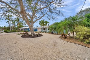 504 69TH STREET, HOLMES BEACH, FL 34217 - MLS#MFRTB8372644