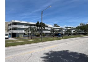 4715 Bay St Ne #235, ST PETERSBURG
