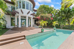 90 BAHAMA CIRCLE, TAMPA, FL 33606 Sold 07/28/25