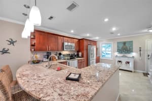 5258 BEACH DRIVE, ST PETERSBURG, FL 33705 - MLS#MFRTB8372762