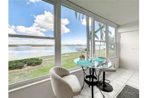 1847 Shore Dr S #204, SOUTH PASADENA