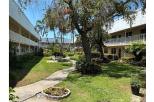 10032 65TH AVENUE, ST PETERSBURG, FL 33708 - MLS#MFRTB8372807
