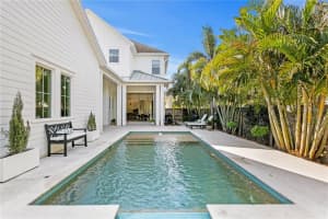 1095 18TH AVENUE, ST PETERSBURG, FL 33704 Sold 05/07/25