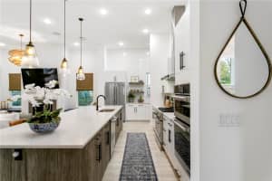 1095 18TH AVENUE, ST PETERSBURG, FL 33704 Sold 05/07/25