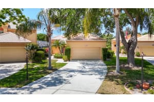 9308 Fairway Lakes Ct, TAMPA