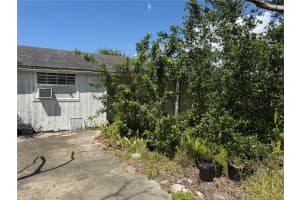 312 SHELL POINT ROAD, RUSKIN, FL 33570 Sold 05/02/25