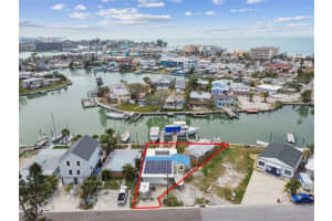 301 Boca Ciega Dr, MADEIRA BEACH