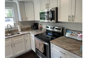 1626 27TH AVENUE, ST PETERSBURG, FL 33713 Sold 08/18/25