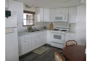 39253 LONGVIEW AVENUE, ZEPHYRHILLS, FL 33542 Sold 05/29/25