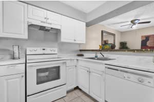 337 SCOTTSDALE SQUARE, WINTER PARK, FL 32792 - MLS#MFRTB8373292