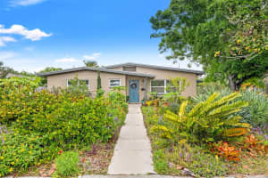 6677 POINSETTIA AVENUE, ST PETERSBURG, FL 33707 Sold 05/20/25