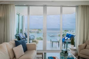 1325 SNELL ISLE BOULEVARD, ST PETERSBURG, FL 33704 Sold 08/22/25