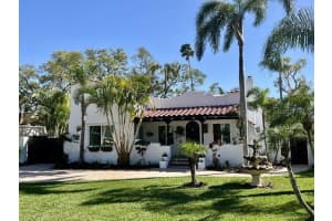 1175 Jackson Rd, CLEARWATER