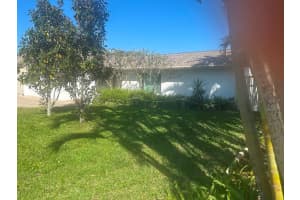 5785 BAY PINES LAKES BOULEVARD, ST PETERSBURG, FL 33708 - MLS#MFRTB8373457