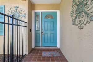 8350 MONARCH CIRCLE, SEMINOLE, FL 33772 Sold 07/11/25