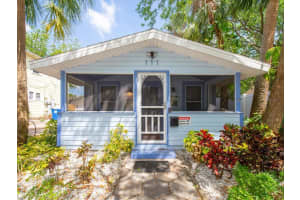 111 25TH STREET, ST PETERSBURG, FL 33713 Sold 05/16/25
