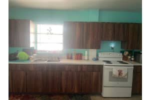 2175 20TH AVENUE, LARGO, FL 33774 Sold 05/28/25