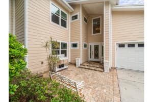 13812 CYPRESS VILLAGE CIRCLE, TAMPA, FL 33618 Sold 05/15/25