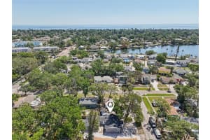 419 40TH AVENUE, ST PETERSBURG, FL 33705 Sold 08/26/25