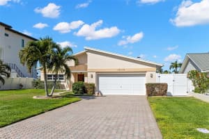 10110 YACHT CLUB DRIVE, TREASURE ISLAND, FL 33706 Sold 06/05/25