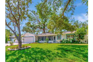 8326 40TH PLACE, ST PETERSBURG, FL 33709 - MLS#MFRTB8373815