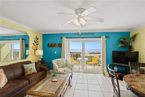 11360 GULF BOULEVARD, TREASURE ISLAND, FL 33706 - MLS#MFRTB8373839