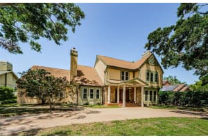 10600 INDIAN HILLS COURT, SEMINOLE, FL 33777 - MLS#MFRTB8373849