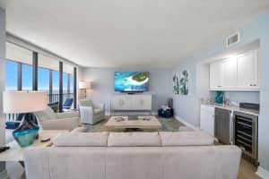 15462 GULF BOULEVARD, MADEIRA BEACH, FL 33708 Sold 06/02/25