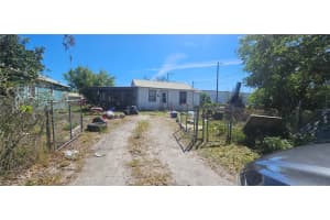 702 WHITEHURST ROAD, PLANT CITY, FL 33563 Sold 09/10/25