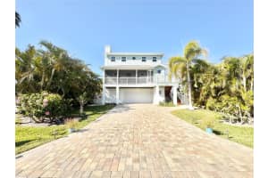 16204 3rd St E, REDINGTON BEACH