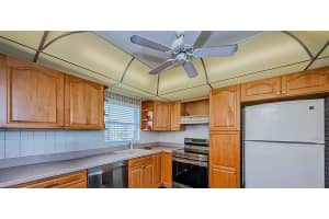 4725 COVE CIRCLE, ST PETERSBURG, FL 33708 - MLS#MFRTB8374062