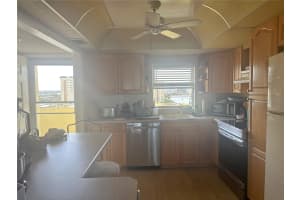 4725 COVE CIRCLE, ST PETERSBURG, FL 33708 - MLS#MFRTB8374062