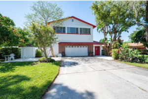 3302 W Caracas St, TAMPA