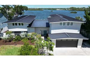 915 Bayshore Dr, TARPON SPRINGS