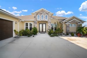 5325 San Remo Cir Wimauma, FL 33598 - Off Market