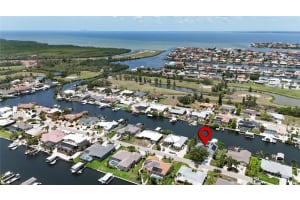 907 Golf Island Dr, APOLLO BEACH