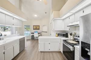 10021 ELGIN BOULEVARD, SPRING HILL, FL 34608 Sold 06/20/25