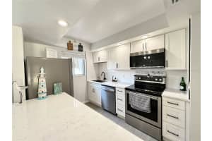 9146 108TH AVENUE, SEMINOLE, FL 33777 Sold 05/14/25