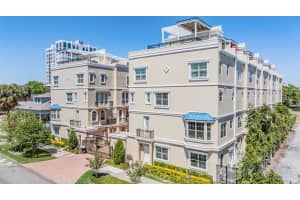 409 Regent Ln N, ST PETERSBURG