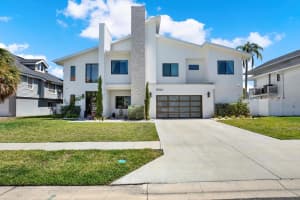 5924 BAYVIEW CIRCLE, GULFPORT, FL 33707 Sold 06/05/25