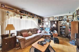 117 MYRTLE LANE, PLANT CITY, FL 33565 - MLS#MFRTB8374915