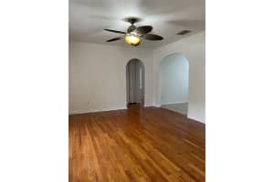 1914 AILEEN STREET, TAMPA, FL 33607 - MLS#MFRTB8374982