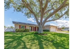14269 YACHT CLUB BOULEVARD, SEMINOLE, FL 33776 Sold 06/02/25